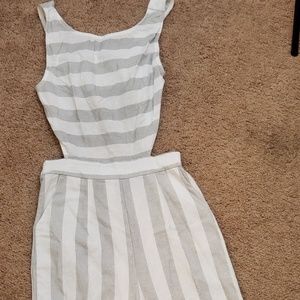 Gray & white summer jumper Size S